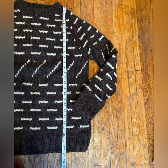 Vintage Men's Brown and White Patterned Wool Sweater - Picture 5 of 6